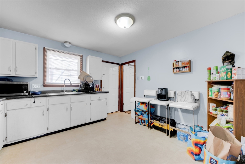 746-748 Alden Street Springfield, MA 01109 - Photo 16 of 22