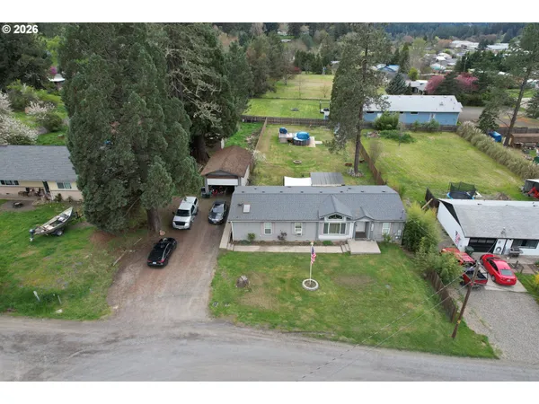 $375,000 | 261 South Estella Street, Glide, OR 97443