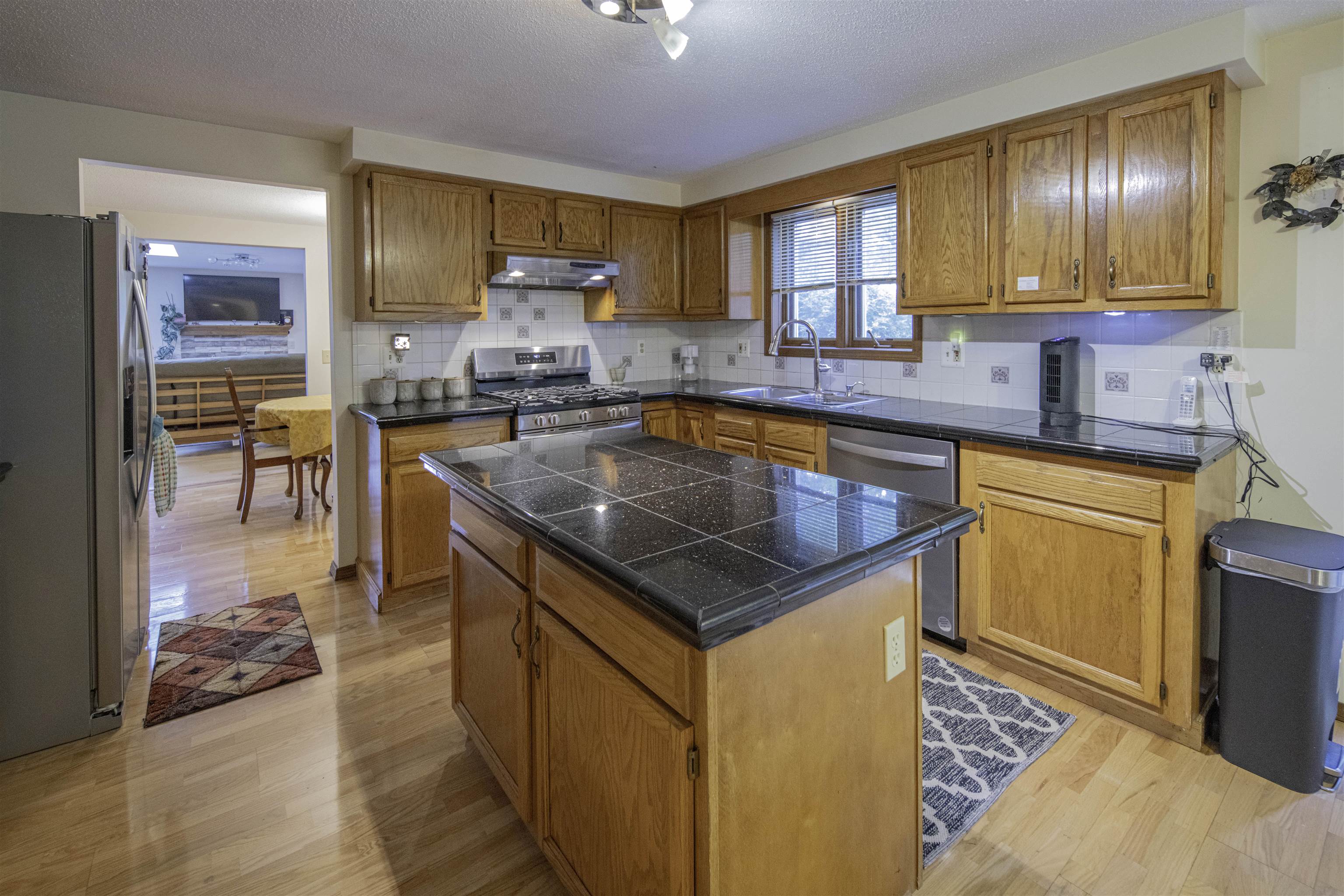 1000 Country Way Mount Pleasant, MI 48858 - Photo 22 of 87 1937481-10339d6f-1f4e-4e7c-b85c-dd070c48a158.JPG