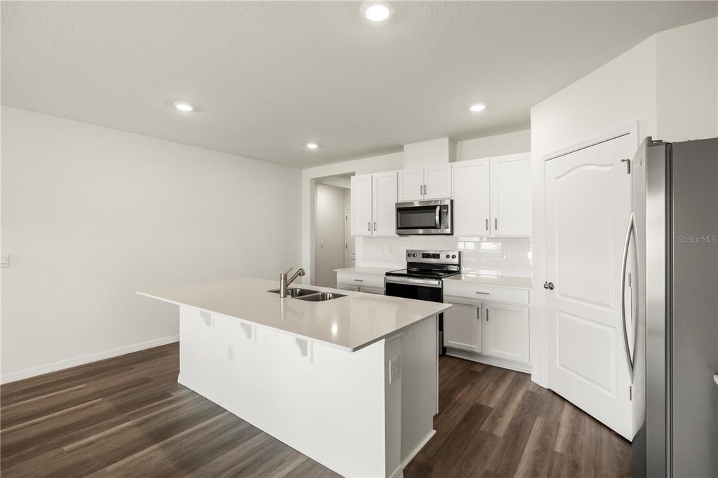1699 Three Bars Road Kissimmee, FL 34744 - Photo 5 of 47