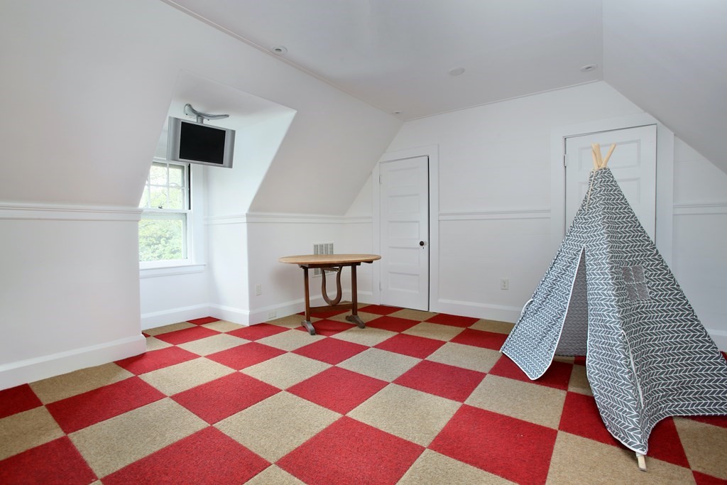 1 Alwyngton Road Brookline, MA 02467 - Photo 25 of 30