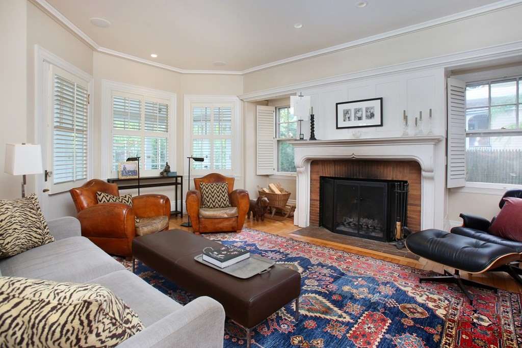 1 Alwyngton Road Brookline, MA 02467 - Photo 4 of 30