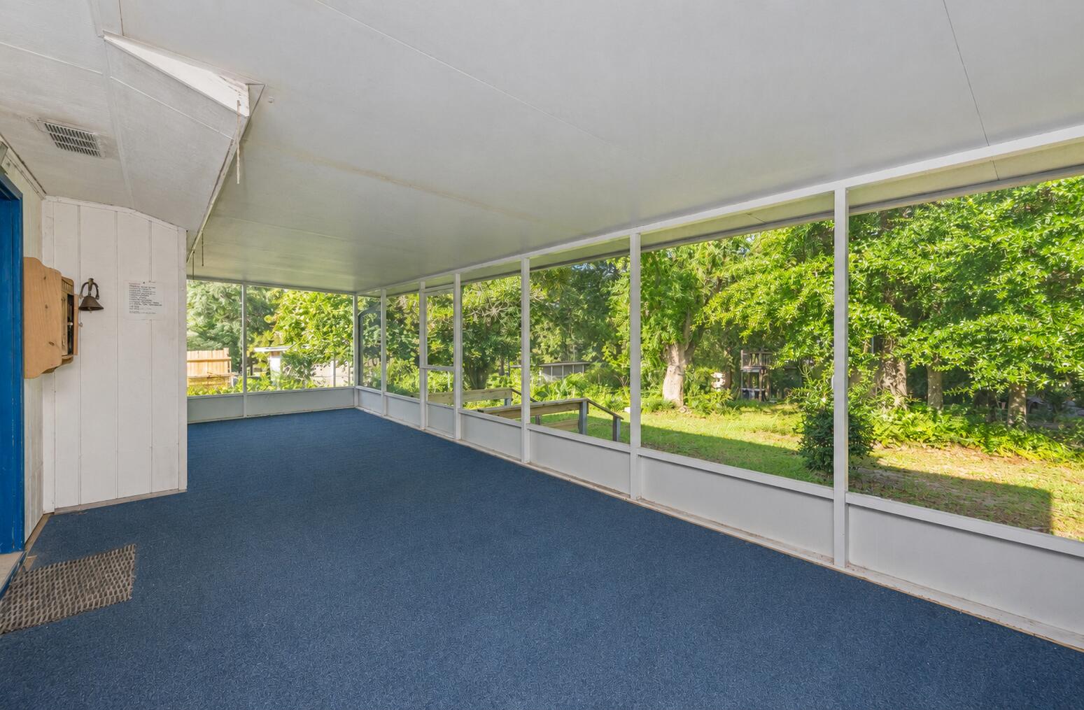5340 Monterrey Road Crestview, FL 32539 - Photo 26 of 29 screen room