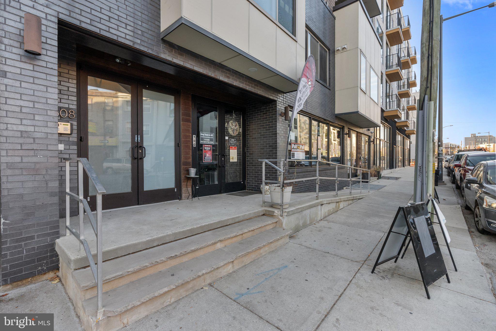 1608 Ridge Avenue, Unit 302 Philadelphia, PA 19130 - Photo 3 of 24