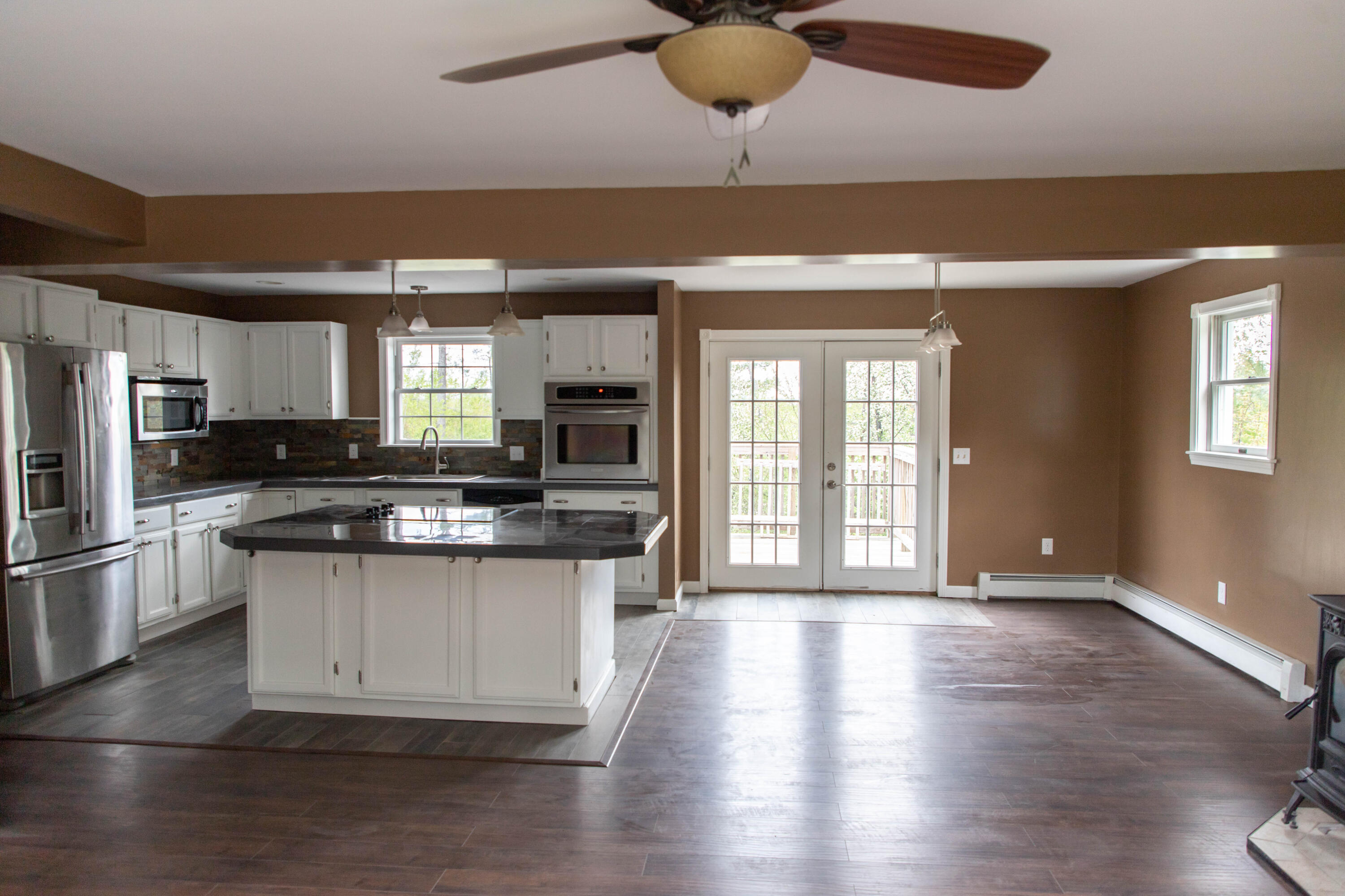 15 Ridgeview Lane Bangor, ME 04401 - Photo 11 of 44 3MackenzieNicolePhotography-11