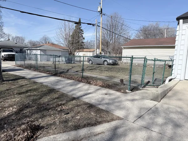 $144,900 | 5701 North 79th Street, Milwaukee, WI 53218