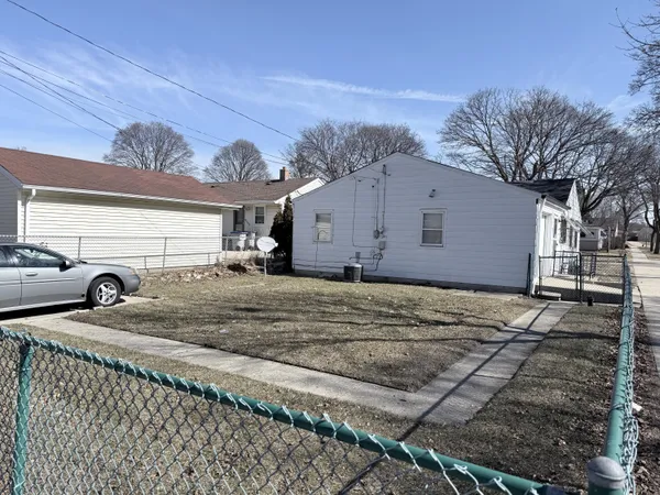 $152,900 | 5701 North 79th Street, Milwaukee, WI 53218