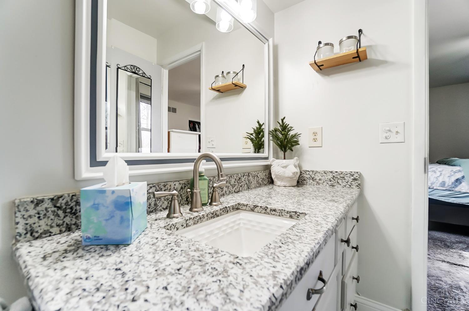575 Pepper Ridge Road Cincinnati, OH 45244 - Photo 17 of 46 Gallery Image 17