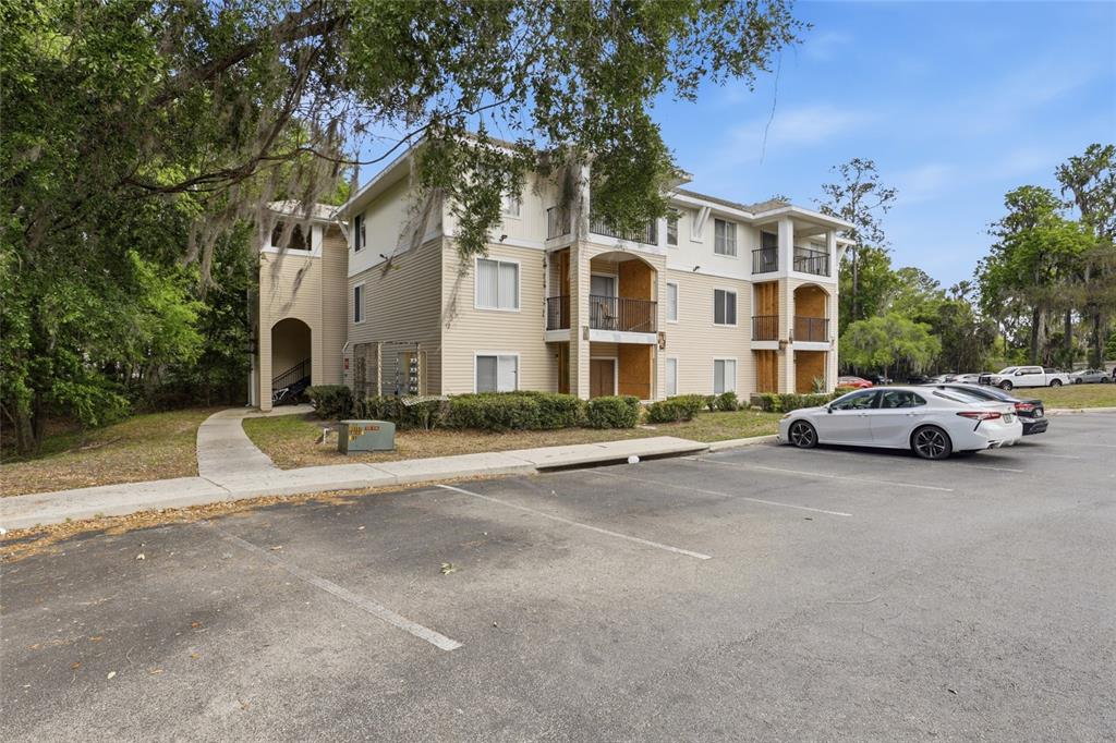 3921 Southwest 34th Street, Unit 307 Gainesville, FL 32608 - Photo 1 of 42