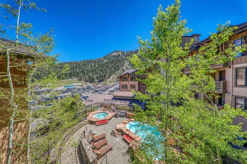 $685,000 | 1750 Village East Road, Unit 329 (5329), Olympic Valley, CA 96146