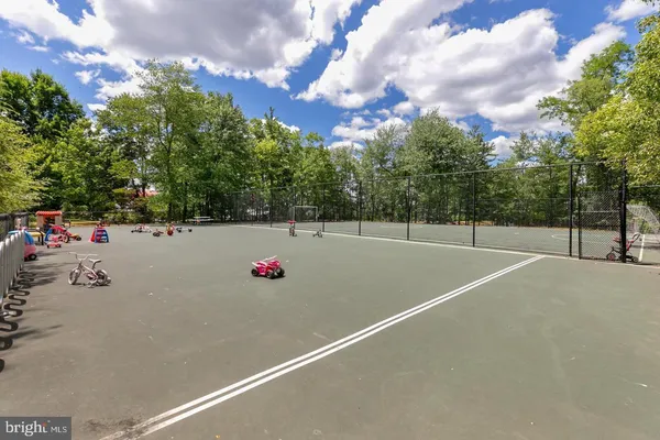 a view of a tennis court