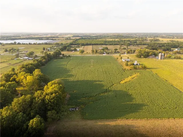 $299,999 | East 291st Street, Harrisonville, MO 64701