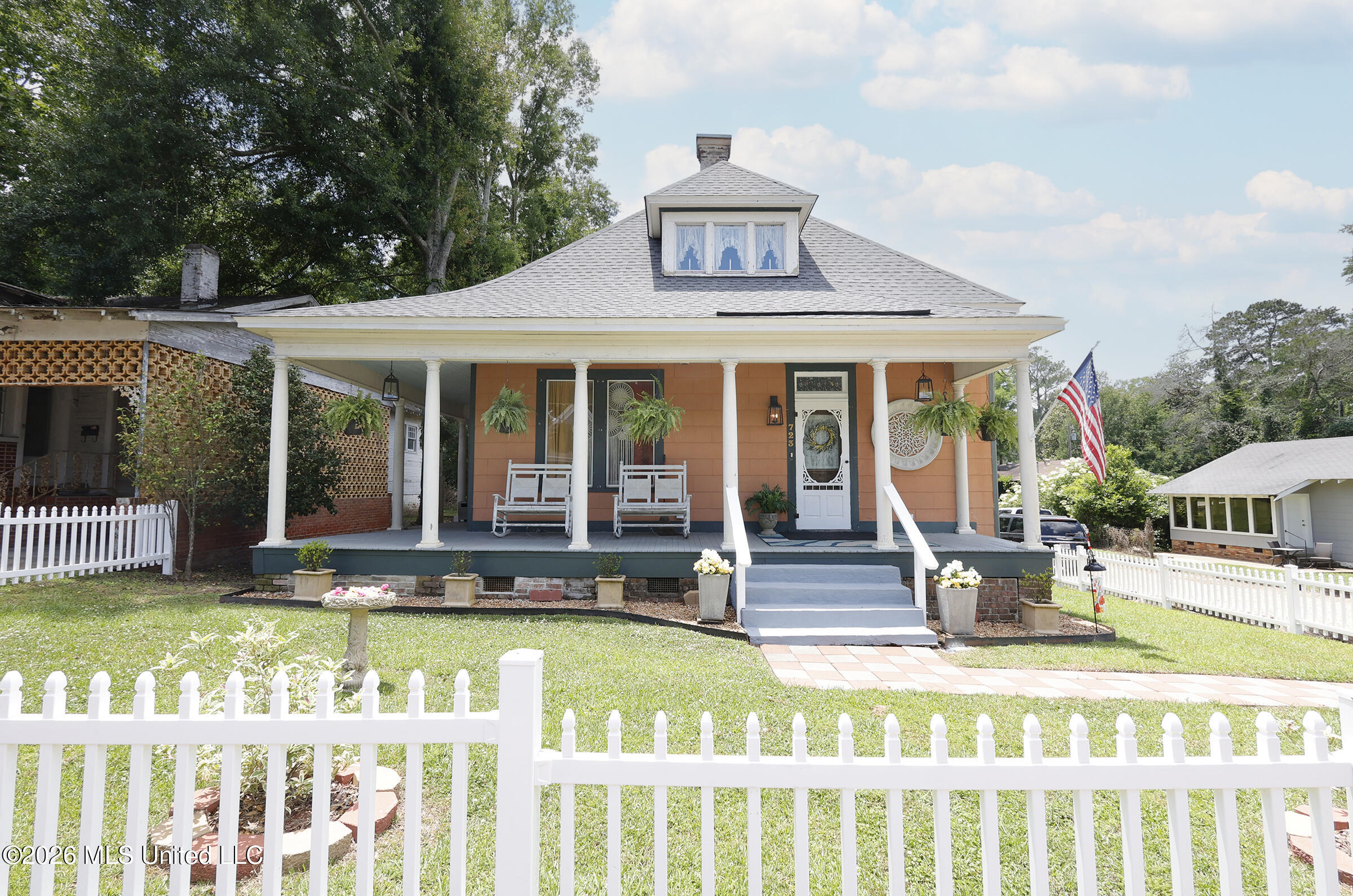 723 Delaware Avenue McComb, MS 39648 - Photo 1 of 64 _JCS0010