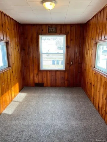 $1,300 | 4863 Niagara Street, Wayne, MI 48184