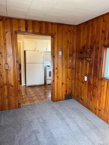 $1,300 | 4863 Niagara Street, Wayne, MI 48184