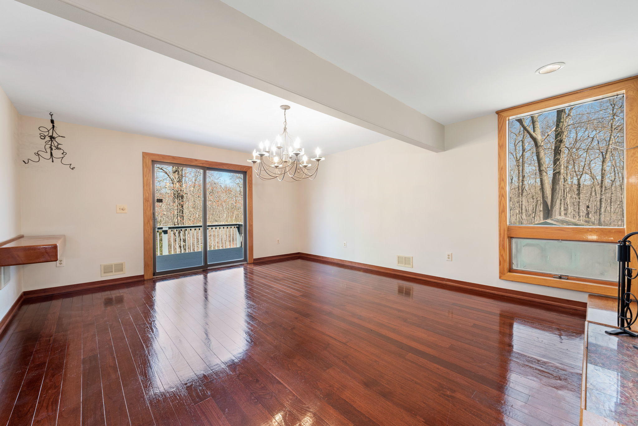 124 Matthews Road Colts Neck, NJ 07722 - Photo 20 of 49 DINING ROOM
