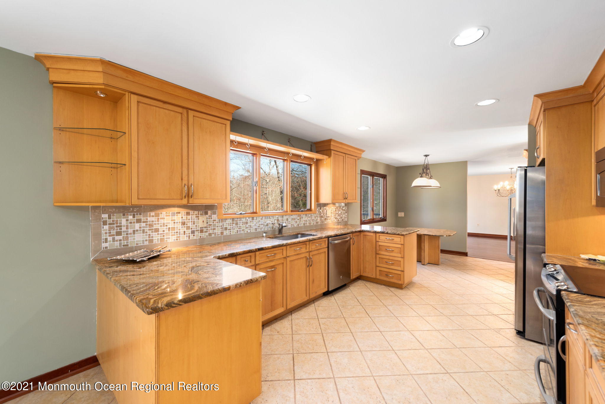 124 Matthews Road Colts Neck, NJ 07722 - Photo 23 of 49 KITCHEN