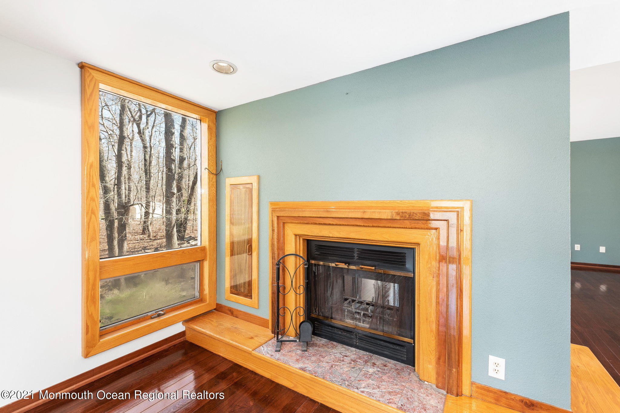 124 Matthews Road Colts Neck, NJ 07722 - Photo 31 of 49 FIREPLACE DOUBLE SIDED