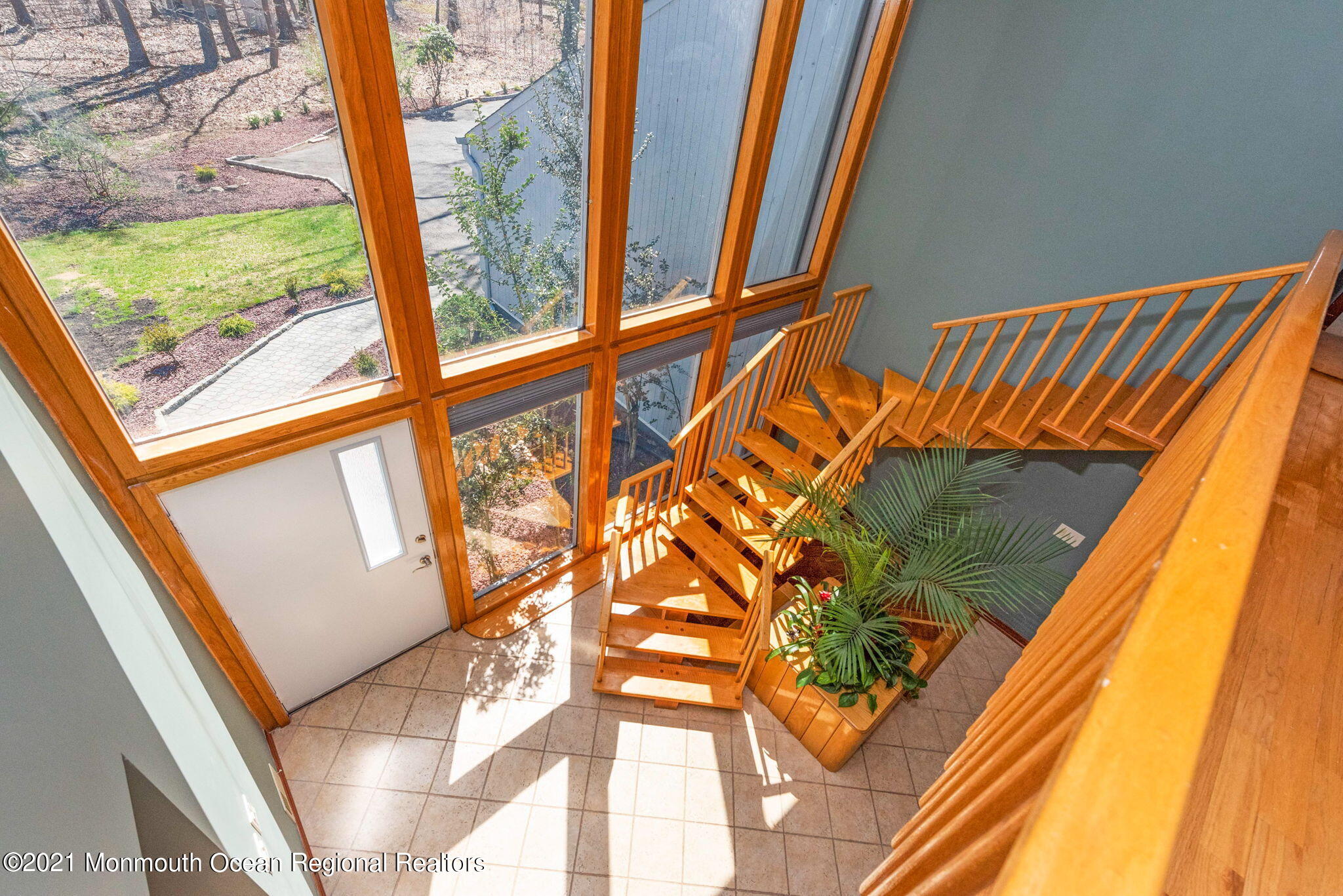 124 Matthews Road Colts Neck, NJ 07722 - Photo 47 of 49 FOYER