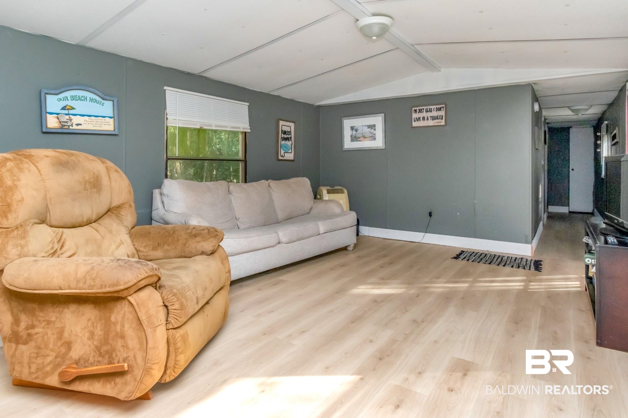 2284 Ridge Road East Gulf Shores, AL 36542 - Photo 4 of 15 Living Room