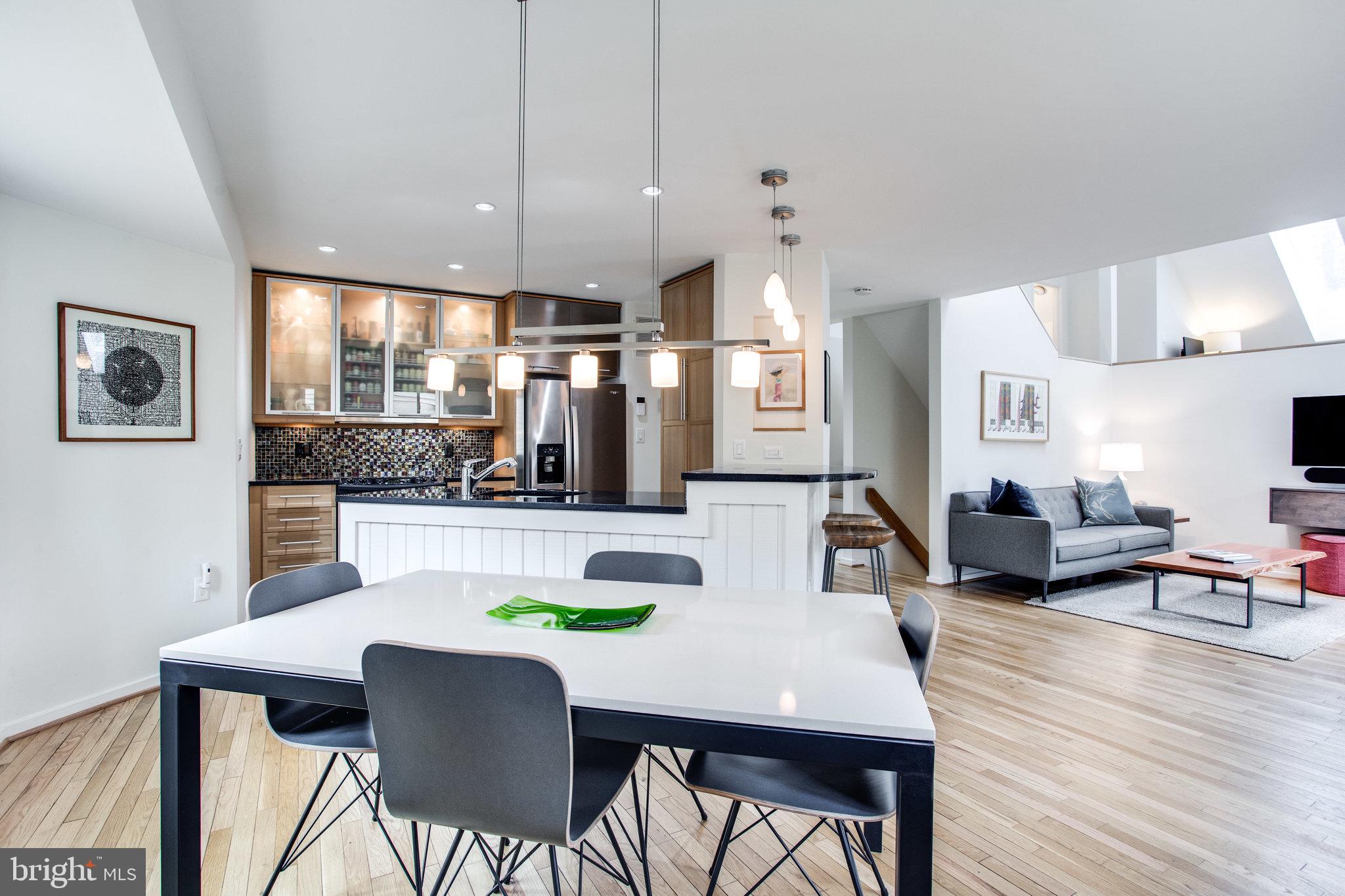1670 Cedar Hollow Way Reston, VA 20194 - Photo 14 of 34 Gallery Image 14