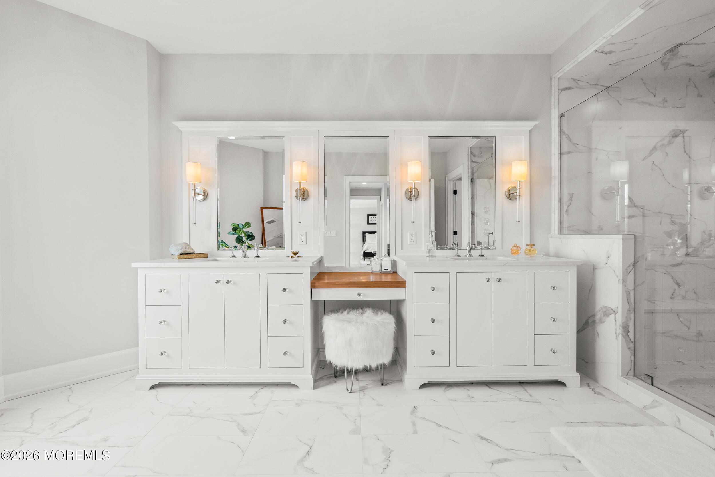 11 Beacon Hill Road Atlantic Highlands, NJ 07716 - Photo 38 of 70 Primary Bathroom