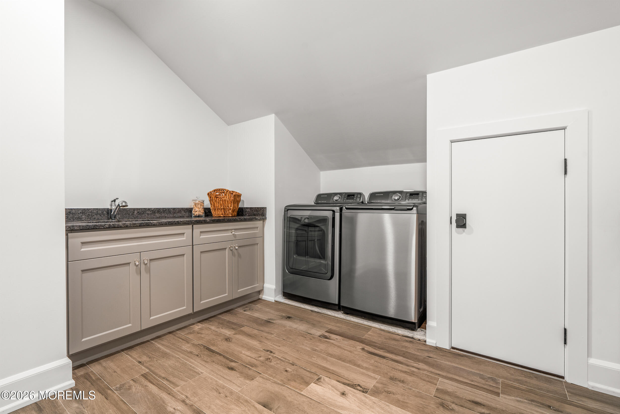 11 Beacon Hill Road Atlantic Highlands, NJ 07716 - Photo 44 of 74 Laundry Room