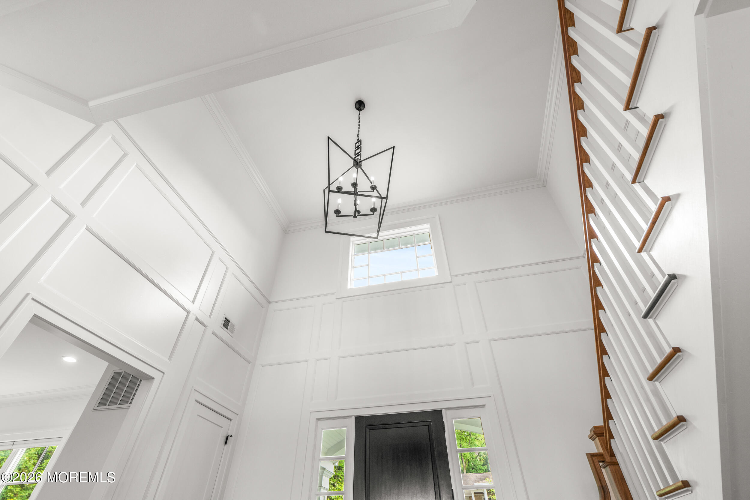 11 Beacon Hill Road Atlantic Highlands, NJ 07716 - Photo 9 of 74 Foyer