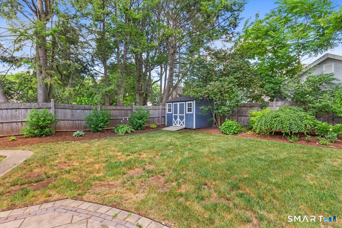 42 Gifford Road West Hartford, CT 06119 - Photo 27 of 28