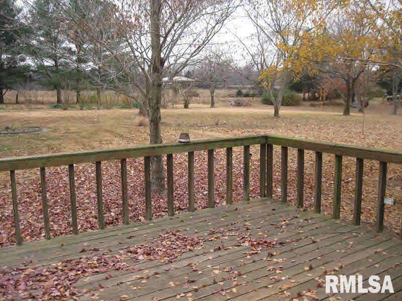 2915 West Striegel Road Carbondale, IL 62901 - Photo 13 of 15 Gallery Image 13