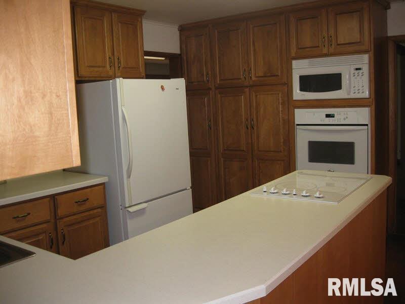 2915 West Striegel Road Carbondale, IL 62901 - Photo 6 of 15 Gallery Image 6