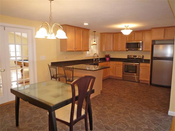 285 Albee Road Uxbridge, MA 01569 - Photo 3 of 19 Gallery Image 3