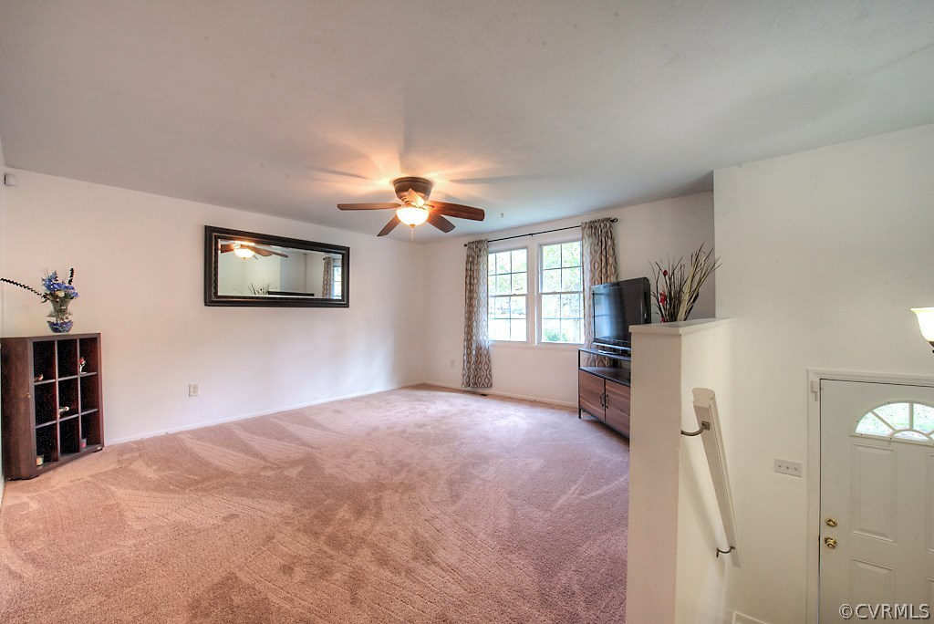506 Rosegill Road Chesterfield, VA 23236 - Photo 3 of 34 Living room 14.6 X 13.6 Freshly painted, ceilin