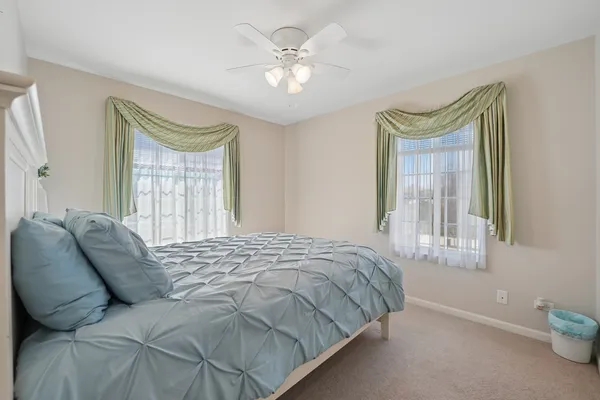 $389,900 | 112 Morgan's Gate Drive, Wood Dale, IL 60191