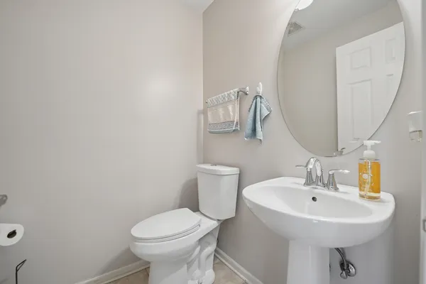 $389,900 | 112 Morgan's Gate Drive, Wood Dale, IL 60191