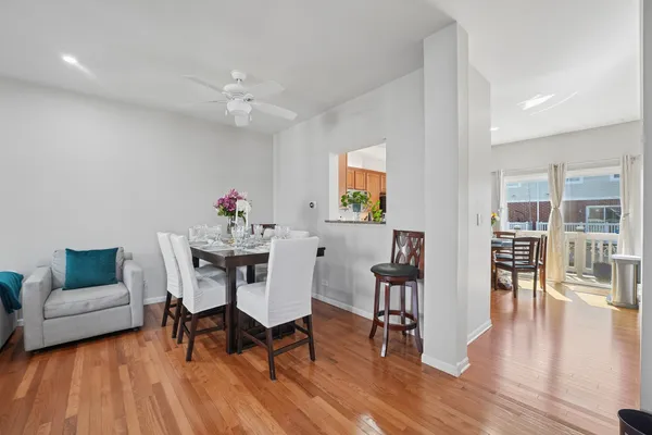 $389,900 | 112 Morgan's Gate Drive, Wood Dale, IL 60191