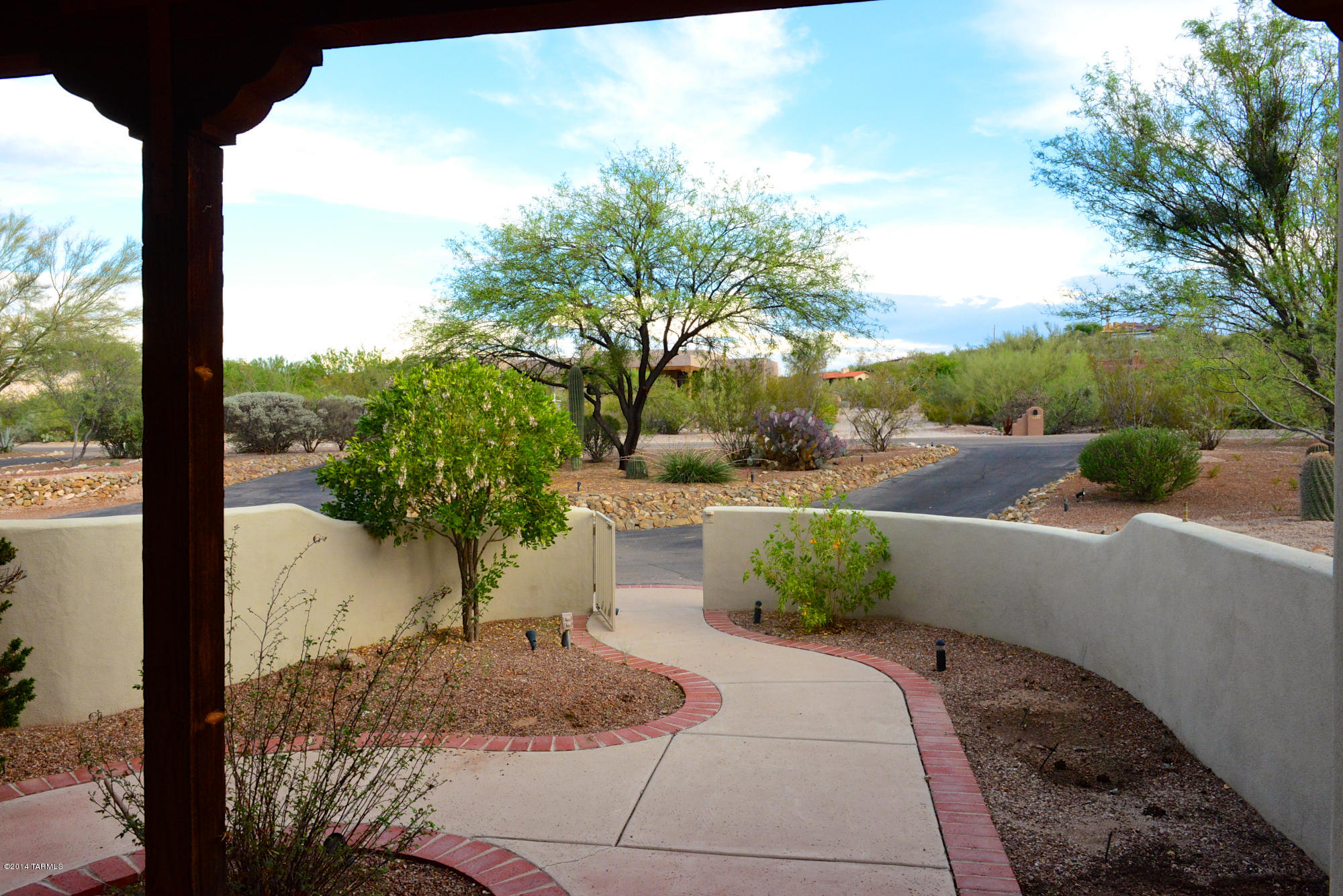 9831 East Kleindale Road Tucson, AZ 85749 - Photo 4 of 41