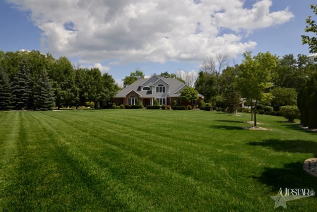 6820 Hosler Road Leo, IN 46765 - Photo 2 of 30