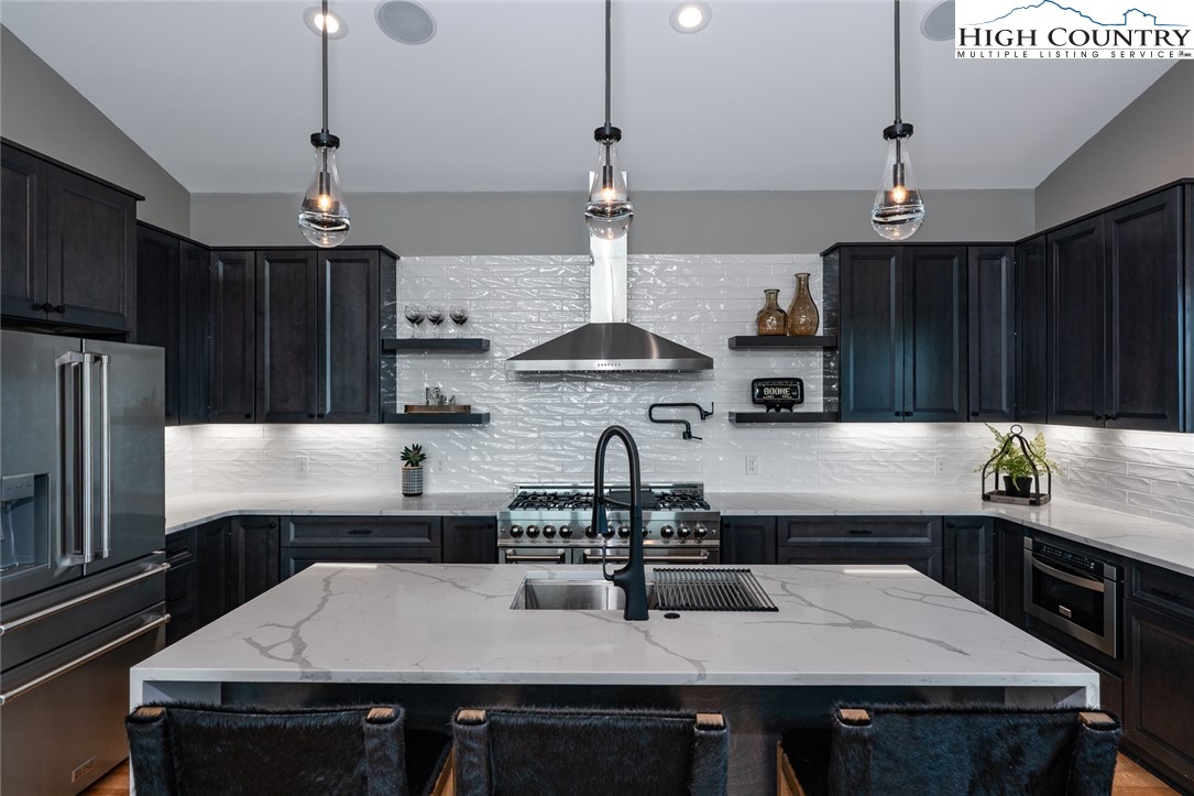 1180 Pinnacle Drive Boone, NC 28607 - Photo 13 of 50