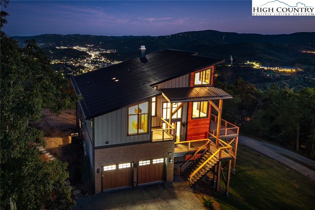 1180 Pinnacle Drive Boone, NC 28607 - Photo 4 of 50