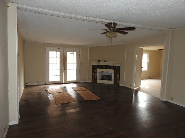 575 Templow Road Bethpage, TN 37022 - Photo 6 of 15 an empty room with windows and fireplace