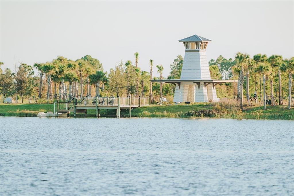 17547 Foxtail Loop Venice, FL 34293 - Photo 8 of 11 a view of a city with tall buildings