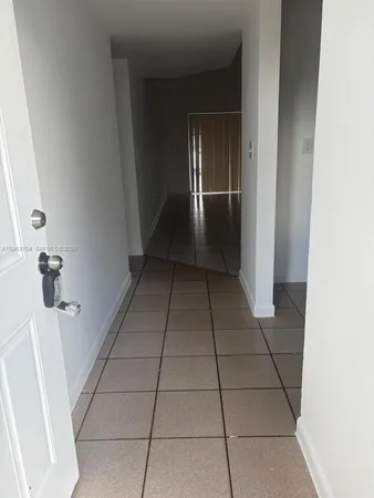$2,100 | 2710 West 76th Street, Unit 101, Hialeah, FL 33016