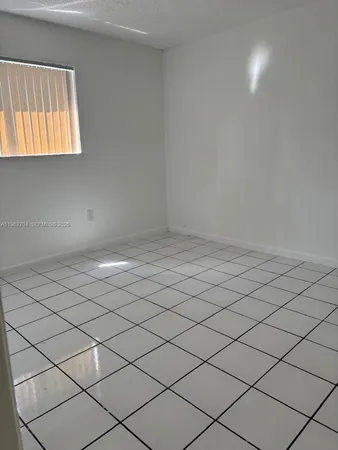 $2,100 | 2710 West 76th Street, Unit 101, Hialeah, FL 33016