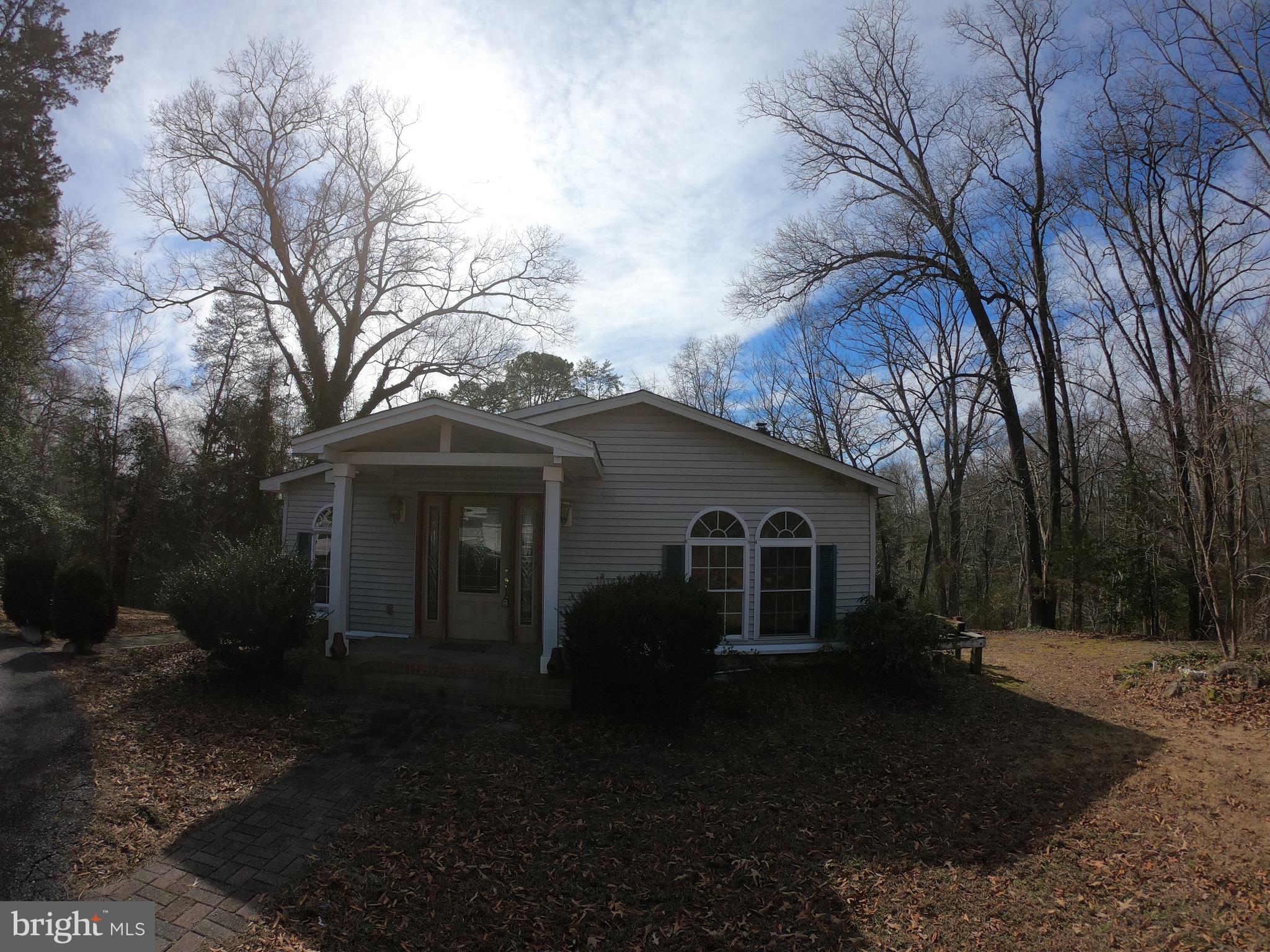 575 Riverview Road Pasadena, MD 21122 - Photo 3 of 5