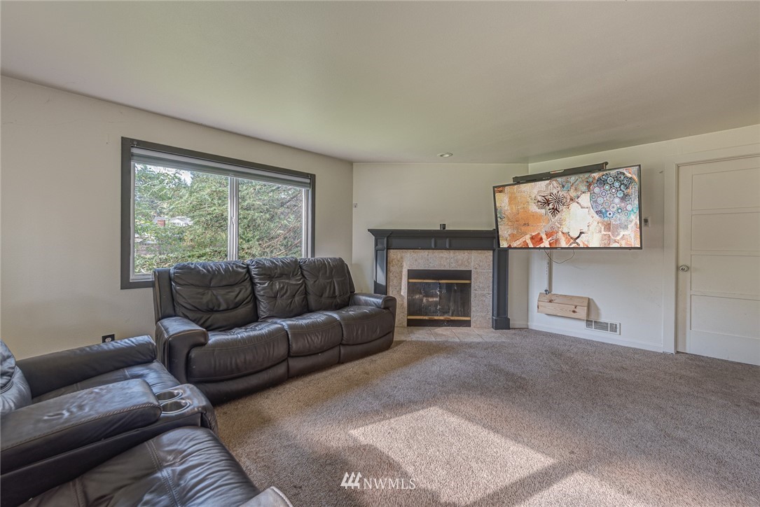 17801 Trombley Road Snohomish, WA 98290 - Photo 3 of 34