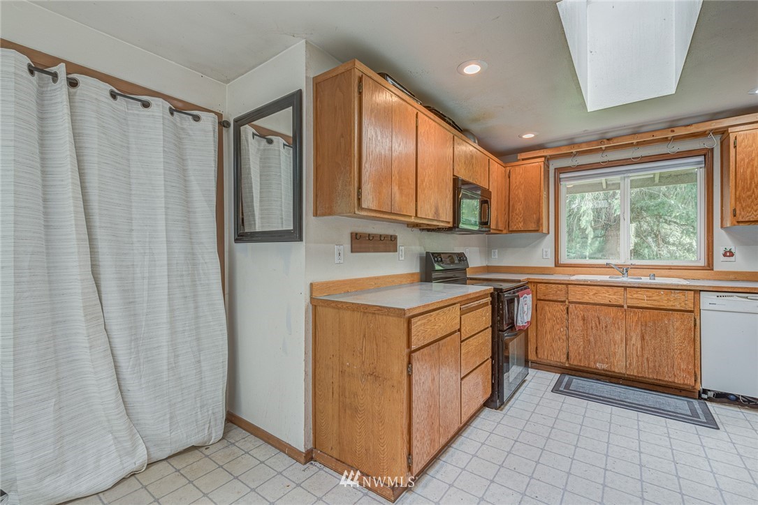 17801 Trombley Road Snohomish, WA 98290 - Photo 10 of 34