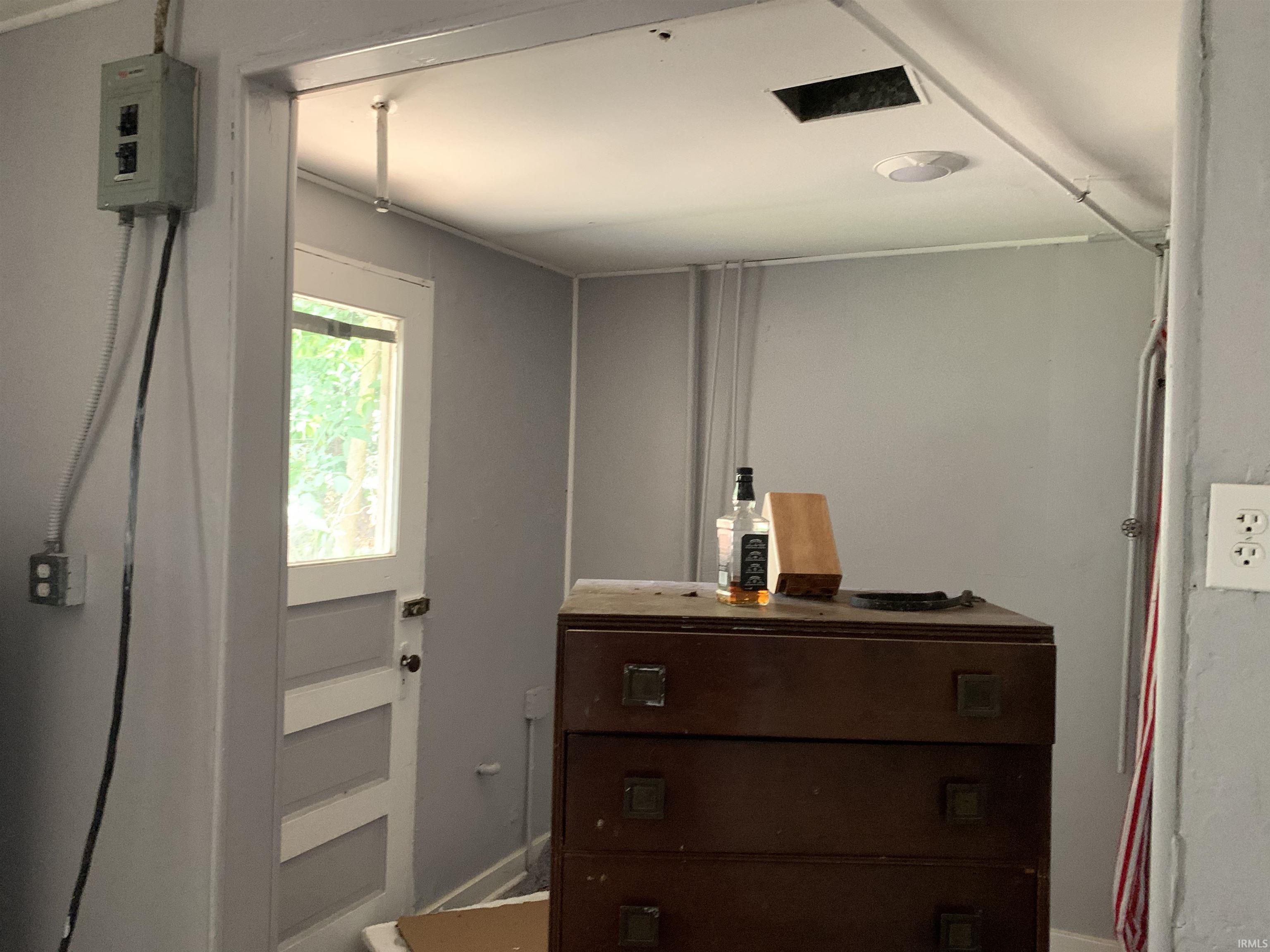 55175 Moss Road South Bend, IN 46628 - Photo 10 of 13