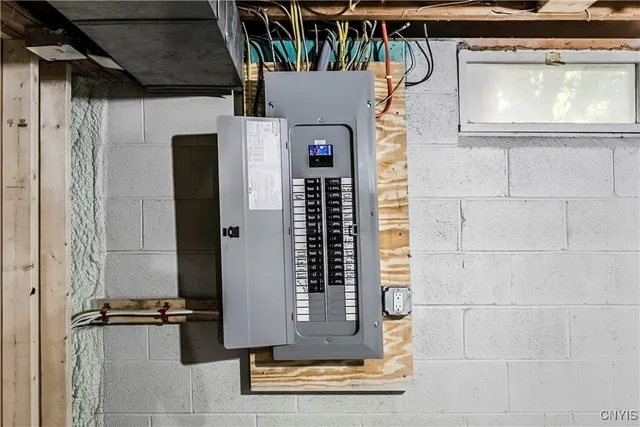 $479,900 | 6545 Fox Road, Marcy, NY 13403