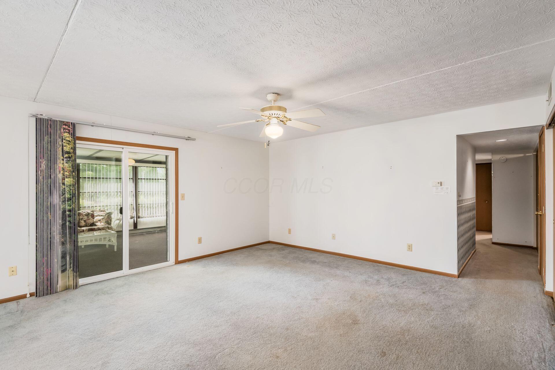 5885 Beechcroft Road, Unit 114 Columbus, OH 43229 - Photo 4 of 31 5885 Beechcroft Road 114